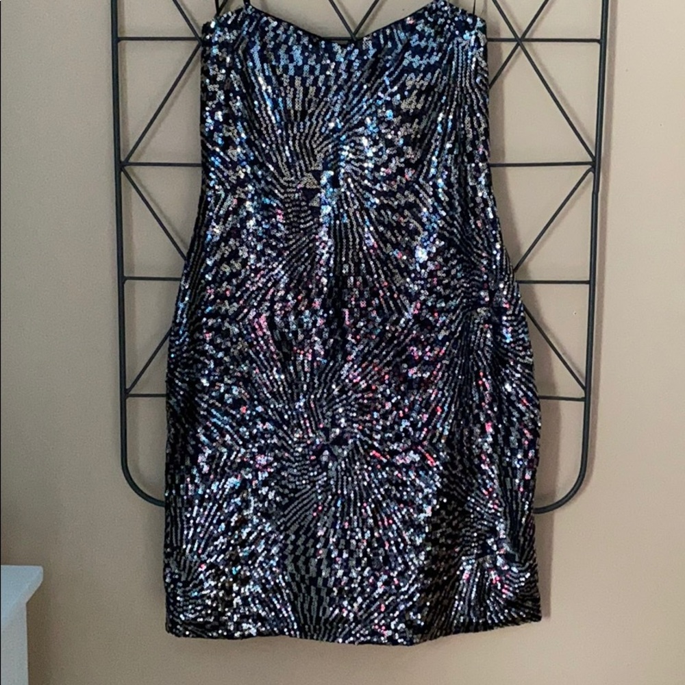 Sequins strapless dress